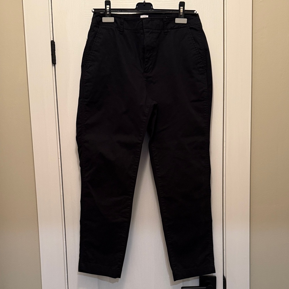 GAP Women’s Downtown Khaki